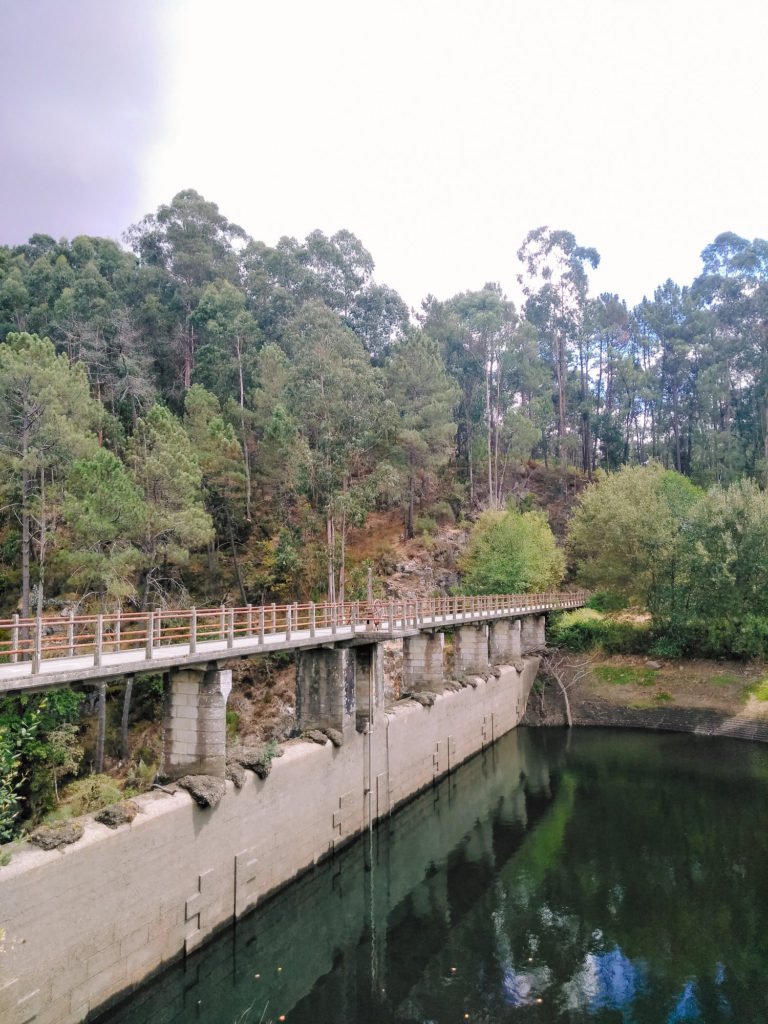 Barragem