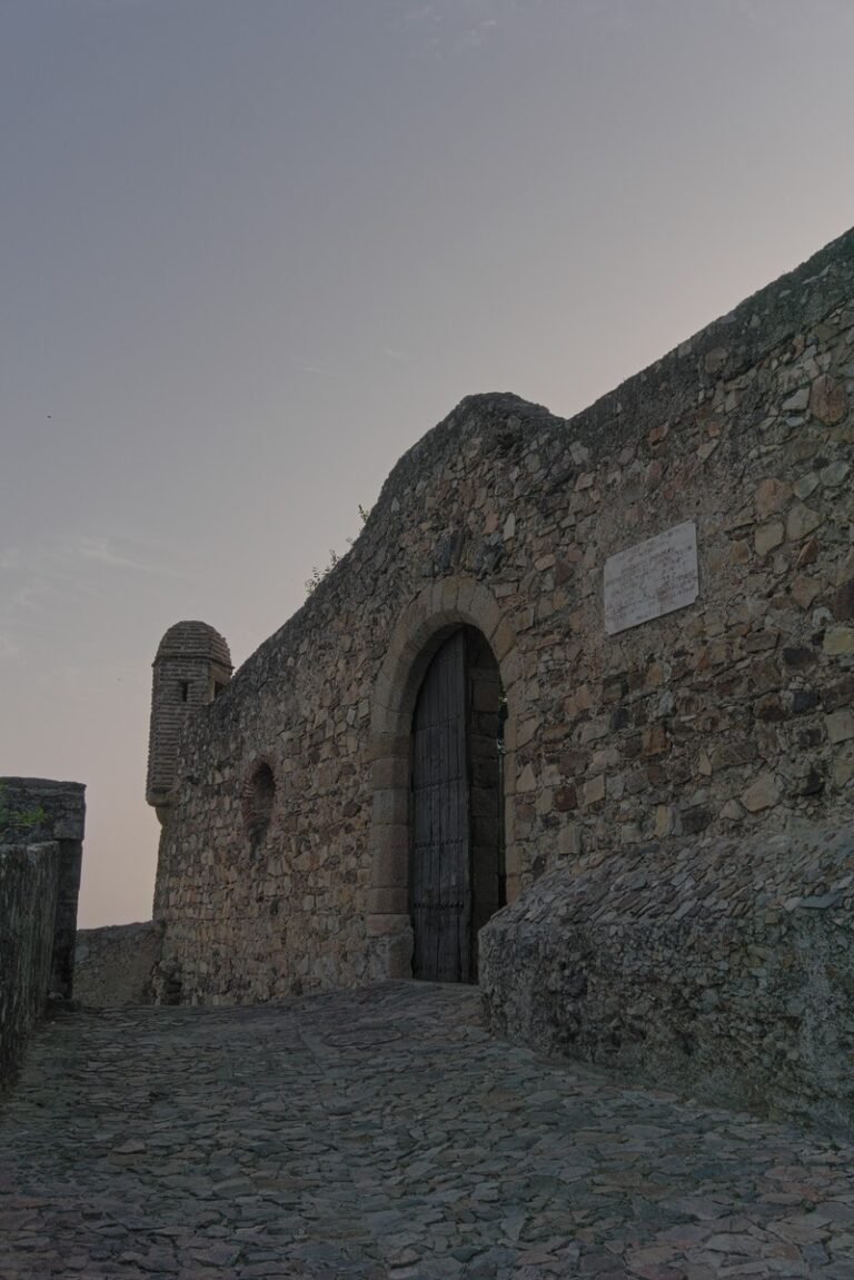 Marvão: Visitar a Vila e Castelo Medieval - Rota do Amanhã