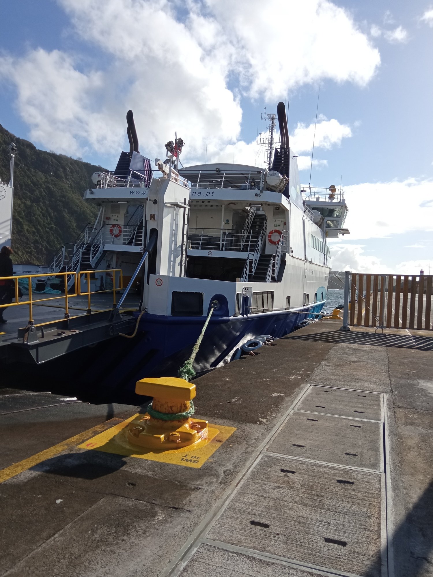Ferry Triângulo dos Açores