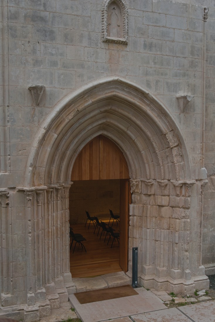 Entrada Igreja de Nossa Senhora da Pena